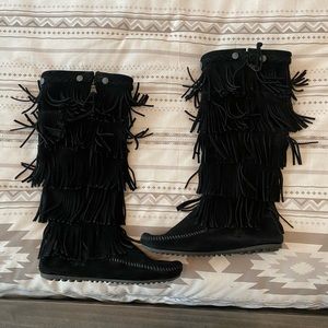 Minnetonka Black Fridge Boots